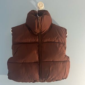 Brown puffer vest, size small